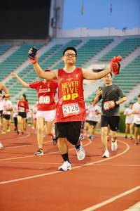 BIB: 012, 2128
                            <button type="button" onclick="openModal(5880974)" class="btn btn-primary btn-sm float-right btn-popup" data-toggle="modal" data-target=".modal-high-quality">
                        <i class="fas fa-shopping-cart"></i> Add to Cart
                    </button>
                                            <button type="button" onclick="isThisMe(5880974, true)" class="btn btn-success btn-sm float-right btn-popup btn-isme hidden" data-toggle="tooltip" data-placement="bottom" title="นี่คือรูปของคุณใช่ไหม คลิกที่นี่เพื่อเอาเข้าอัลบั้ม">
                        <i class="fas fa-plus"></i> Add to album
                    </button>
                    <button type="button" onclick="isThisMe(5880974, false)" class="btn btn-warning btn-sm float-right btn-popup btn-isnotme hidden">
                        <i class="fas fa-ban"></i> Remove from album
                    </button>