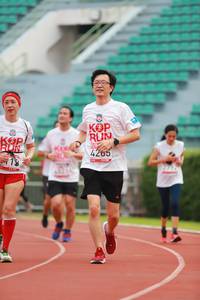 BIB: 4265
                            <button type="button" onclick="openModal(5897289)" class="btn btn-primary btn-sm float-right btn-popup" data-toggle="modal" data-target=".modal-high-quality">
                        <i class="fas fa-shopping-cart"></i> Add to Cart
                    </button>
                                            <button type="button" onclick="isThisMe(5897289, true)" class="btn btn-success btn-sm float-right btn-popup btn-isme hidden" data-toggle="tooltip" data-placement="bottom" title="นี่คือรูปของคุณใช่ไหม คลิกที่นี่เพื่อเอาเข้าอัลบั้ม">
                        <i class="fas fa-plus"></i> Add to album
                    </button>
                    <button type="button" onclick="isThisMe(5897289, false)" class="btn btn-warning btn-sm float-right btn-popup btn-isnotme hidden">
                        <i class="fas fa-ban"></i> Remove from album
                    </button>