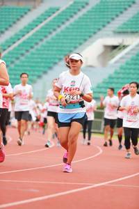 BIB: 2321, 4200
                            <button type="button" onclick="openModal(5900156)" class="btn btn-primary btn-sm float-right btn-popup" data-toggle="modal" data-target=".modal-high-quality">
                        <i class="fas fa-shopping-cart"></i> Add to Cart
                    </button>
                                            <button type="button" onclick="isThisMe(5900156, true)" class="btn btn-success btn-sm float-right btn-popup btn-isme hidden" data-toggle="tooltip" data-placement="bottom" title="นี่คือรูปของคุณใช่ไหม คลิกที่นี่เพื่อเอาเข้าอัลบั้ม">
                        <i class="fas fa-plus"></i> Add to album
                    </button>
                    <button type="button" onclick="isThisMe(5900156, false)" class="btn btn-warning btn-sm float-right btn-popup btn-isnotme hidden">
                        <i class="fas fa-ban"></i> Remove from album
                    </button>