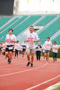 BIB: 190, 1276
                            <button type="button" onclick="openModal(5894502)" class="btn btn-primary btn-sm float-right btn-popup" data-toggle="modal" data-target=".modal-high-quality">
                        <i class="fas fa-shopping-cart"></i> Add to Cart
                    </button>
                                            <button type="button" onclick="isThisMe(5894502, true)" class="btn btn-success btn-sm float-right btn-popup btn-isme hidden" data-toggle="tooltip" data-placement="bottom" title="นี่คือรูปของคุณใช่ไหม คลิกที่นี่เพื่อเอาเข้าอัลบั้ม">
                        <i class="fas fa-plus"></i> Add to album
                    </button>
                    <button type="button" onclick="isThisMe(5894502, false)" class="btn btn-warning btn-sm float-right btn-popup btn-isnotme hidden">
                        <i class="fas fa-ban"></i> Remove from album
                    </button>