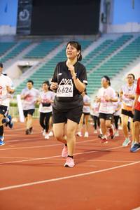 BIB: 6624
                            <button type="button" onclick="openModal(5880617)" class="btn btn-primary btn-sm float-right btn-popup" data-toggle="modal" data-target=".modal-high-quality">
                        <i class="fas fa-shopping-cart"></i> Add to Cart
                    </button>
                                            <button type="button" onclick="isThisMe(5880617, true)" class="btn btn-success btn-sm float-right btn-popup btn-isme hidden" data-toggle="tooltip" data-placement="bottom" title="นี่คือรูปของคุณใช่ไหม คลิกที่นี่เพื่อเอาเข้าอัลบั้ม">
                        <i class="fas fa-plus"></i> Add to album
                    </button>
                    <button type="button" onclick="isThisMe(5880617, false)" class="btn btn-warning btn-sm float-right btn-popup btn-isnotme hidden">
                        <i class="fas fa-ban"></i> Remove from album
                    </button>