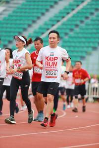 BIB: 322, 5820, 2654
                            <button type="button" onclick="openModal(5897481)" class="btn btn-primary btn-sm float-right btn-popup" data-toggle="modal" data-target=".modal-high-quality">
                        <i class="fas fa-shopping-cart"></i> Add to Cart
                    </button>
                                            <button type="button" onclick="isThisMe(5897481, true)" class="btn btn-success btn-sm float-right btn-popup btn-isme hidden" data-toggle="tooltip" data-placement="bottom" title="นี่คือรูปของคุณใช่ไหม คลิกที่นี่เพื่อเอาเข้าอัลบั้ม">
                        <i class="fas fa-plus"></i> Add to album
                    </button>
                    <button type="button" onclick="isThisMe(5897481, false)" class="btn btn-warning btn-sm float-right btn-popup btn-isnotme hidden">
                        <i class="fas fa-ban"></i> Remove from album
                    </button>