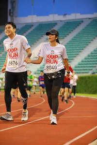 BIB: 1676, 8040, 201
                            <button type="button" onclick="openModal(5879238)" class="btn btn-primary btn-sm float-right btn-popup" data-toggle="modal" data-target=".modal-high-quality">
                        <i class="fas fa-shopping-cart"></i> Add to Cart
                    </button>
                                            <button type="button" onclick="isThisMe(5879238, true)" class="btn btn-success btn-sm float-right btn-popup btn-isme hidden" data-toggle="tooltip" data-placement="bottom" title="นี่คือรูปของคุณใช่ไหม คลิกที่นี่เพื่อเอาเข้าอัลบั้ม">
                        <i class="fas fa-plus"></i> Add to album
                    </button>
                    <button type="button" onclick="isThisMe(5879238, false)" class="btn btn-warning btn-sm float-right btn-popup btn-isnotme hidden">
                        <i class="fas fa-ban"></i> Remove from album
                    </button>