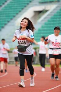 BIB: 8305, 1753
                            <button type="button" onclick="openModal(5889509)" class="btn btn-primary btn-sm float-right btn-popup" data-toggle="modal" data-target=".modal-high-quality">
                        <i class="fas fa-shopping-cart"></i> Add to Cart
                    </button>
                                            <button type="button" onclick="isThisMe(5889509, true)" class="btn btn-success btn-sm float-right btn-popup btn-isme hidden" data-toggle="tooltip" data-placement="bottom" title="นี่คือรูปของคุณใช่ไหม คลิกที่นี่เพื่อเอาเข้าอัลบั้ม">
                        <i class="fas fa-plus"></i> Add to album
                    </button>
                    <button type="button" onclick="isThisMe(5889509, false)" class="btn btn-warning btn-sm float-right btn-popup btn-isnotme hidden">
                        <i class="fas fa-ban"></i> Remove from album
                    </button>