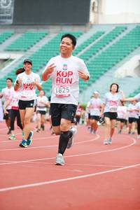 BIB: 1825, 2725
                            <button type="button" onclick="openModal(5886511)" class="btn btn-primary btn-sm float-right btn-popup" data-toggle="modal" data-target=".modal-high-quality">
                        <i class="fas fa-shopping-cart"></i> Add to Cart
                    </button>
                                            <button type="button" onclick="isThisMe(5886511, true)" class="btn btn-success btn-sm float-right btn-popup btn-isme hidden" data-toggle="tooltip" data-placement="bottom" title="นี่คือรูปของคุณใช่ไหม คลิกที่นี่เพื่อเอาเข้าอัลบั้ม">
                        <i class="fas fa-plus"></i> Add to album
                    </button>
                    <button type="button" onclick="isThisMe(5886511, false)" class="btn btn-warning btn-sm float-right btn-popup btn-isnotme hidden">
                        <i class="fas fa-ban"></i> Remove from album
                    </button>