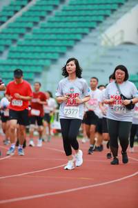 BIB: 7377, 4525, 8792
                            <button type="button" onclick="openModal(5884611)" class="btn btn-primary btn-sm float-right btn-popup" data-toggle="modal" data-target=".modal-high-quality">
                        <i class="fas fa-shopping-cart"></i> Add to Cart
                    </button>
                                            <button type="button" onclick="isThisMe(5884611, true)" class="btn btn-success btn-sm float-right btn-popup btn-isme hidden" data-toggle="tooltip" data-placement="bottom" title="นี่คือรูปของคุณใช่ไหม คลิกที่นี่เพื่อเอาเข้าอัลบั้ม">
                        <i class="fas fa-plus"></i> Add to album
                    </button>
                    <button type="button" onclick="isThisMe(5884611, false)" class="btn btn-warning btn-sm float-right btn-popup btn-isnotme hidden">
                        <i class="fas fa-ban"></i> Remove from album
                    </button>