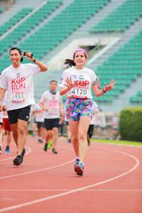 BIB: 4120, 1951
                            <button type="button" onclick="openModal(5897036)" class="btn btn-primary btn-sm float-right btn-popup" data-toggle="modal" data-target=".modal-high-quality">
                        <i class="fas fa-shopping-cart"></i> Add to Cart
                    </button>
                                            <button type="button" onclick="isThisMe(5897036, true)" class="btn btn-success btn-sm float-right btn-popup btn-isme hidden" data-toggle="tooltip" data-placement="bottom" title="นี่คือรูปของคุณใช่ไหม คลิกที่นี่เพื่อเอาเข้าอัลบั้ม">
                        <i class="fas fa-plus"></i> Add to album
                    </button>
                    <button type="button" onclick="isThisMe(5897036, false)" class="btn btn-warning btn-sm float-right btn-popup btn-isnotme hidden">
                        <i class="fas fa-ban"></i> Remove from album
                    </button>