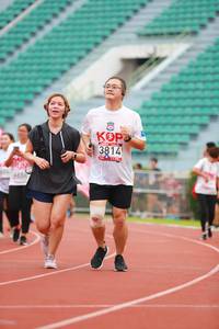 BIB: 3814
                            <button type="button" onclick="openModal(5892768)" class="btn btn-primary btn-sm float-right btn-popup" data-toggle="modal" data-target=".modal-high-quality">
                        <i class="fas fa-shopping-cart"></i> Add to Cart
                    </button>
                                            <button type="button" onclick="isThisMe(5892768, true)" class="btn btn-success btn-sm float-right btn-popup btn-isme hidden" data-toggle="tooltip" data-placement="bottom" title="นี่คือรูปของคุณใช่ไหม คลิกที่นี่เพื่อเอาเข้าอัลบั้ม">
                        <i class="fas fa-plus"></i> Add to album
                    </button>
                    <button type="button" onclick="isThisMe(5892768, false)" class="btn btn-warning btn-sm float-right btn-popup btn-isnotme hidden">
                        <i class="fas fa-ban"></i> Remove from album
                    </button>