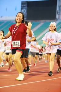 BIB: 543, 790
                            <button type="button" onclick="openModal(5882981)" class="btn btn-primary btn-sm float-right btn-popup" data-toggle="modal" data-target=".modal-high-quality">
                        <i class="fas fa-shopping-cart"></i> Add to Cart
                    </button>
                                            <button type="button" onclick="isThisMe(5882981, true)" class="btn btn-success btn-sm float-right btn-popup btn-isme hidden" data-toggle="tooltip" data-placement="bottom" title="นี่คือรูปของคุณใช่ไหม คลิกที่นี่เพื่อเอาเข้าอัลบั้ม">
                        <i class="fas fa-plus"></i> Add to album
                    </button>
                    <button type="button" onclick="isThisMe(5882981, false)" class="btn btn-warning btn-sm float-right btn-popup btn-isnotme hidden">
                        <i class="fas fa-ban"></i> Remove from album
                    </button>