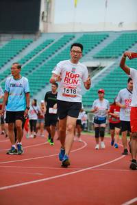 BIB: 1618, 760
                            <button type="button" onclick="openModal(5884461)" class="btn btn-primary btn-sm float-right btn-popup" data-toggle="modal" data-target=".modal-high-quality">
                        <i class="fas fa-shopping-cart"></i> Add to Cart
                    </button>
                                            <button type="button" onclick="isThisMe(5884461, true)" class="btn btn-success btn-sm float-right btn-popup btn-isme hidden" data-toggle="tooltip" data-placement="bottom" title="นี่คือรูปของคุณใช่ไหม คลิกที่นี่เพื่อเอาเข้าอัลบั้ม">
                        <i class="fas fa-plus"></i> Add to album
                    </button>
                    <button type="button" onclick="isThisMe(5884461, false)" class="btn btn-warning btn-sm float-right btn-popup btn-isnotme hidden">
                        <i class="fas fa-ban"></i> Remove from album
                    </button>