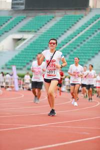 BIB: 4891
                            <button type="button" onclick="openModal(5895922)" class="btn btn-primary btn-sm float-right btn-popup" data-toggle="modal" data-target=".modal-high-quality">
                        <i class="fas fa-shopping-cart"></i> Add to Cart
                    </button>
                                            <button type="button" onclick="isThisMe(5895922, true)" class="btn btn-success btn-sm float-right btn-popup btn-isme hidden" data-toggle="tooltip" data-placement="bottom" title="นี่คือรูปของคุณใช่ไหม คลิกที่นี่เพื่อเอาเข้าอัลบั้ม">
                        <i class="fas fa-plus"></i> Add to album
                    </button>
                    <button type="button" onclick="isThisMe(5895922, false)" class="btn btn-warning btn-sm float-right btn-popup btn-isnotme hidden">
                        <i class="fas fa-ban"></i> Remove from album
                    </button>