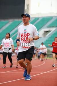 BIB: 1204, 7150
                            <button type="button" onclick="openModal(5893430)" class="btn btn-primary btn-sm float-right btn-popup" data-toggle="modal" data-target=".modal-high-quality">
                        <i class="fas fa-shopping-cart"></i> Add to Cart
                    </button>
                                            <button type="button" onclick="isThisMe(5893430, true)" class="btn btn-success btn-sm float-right btn-popup btn-isme hidden" data-toggle="tooltip" data-placement="bottom" title="นี่คือรูปของคุณใช่ไหม คลิกที่นี่เพื่อเอาเข้าอัลบั้ม">
                        <i class="fas fa-plus"></i> Add to album
                    </button>
                    <button type="button" onclick="isThisMe(5893430, false)" class="btn btn-warning btn-sm float-right btn-popup btn-isnotme hidden">
                        <i class="fas fa-ban"></i> Remove from album
                    </button>