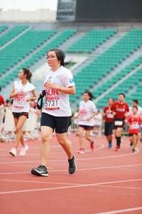 BIB: 201, 2799, 5731
                            <button type="button" onclick="openModal(5898818)" class="btn btn-primary btn-sm float-right btn-popup" data-toggle="modal" data-target=".modal-high-quality">
                        <i class="fas fa-shopping-cart"></i> Add to Cart
                    </button>
                                            <button type="button" onclick="isThisMe(5898818, true)" class="btn btn-success btn-sm float-right btn-popup btn-isme hidden" data-toggle="tooltip" data-placement="bottom" title="นี่คือรูปของคุณใช่ไหม คลิกที่นี่เพื่อเอาเข้าอัลบั้ม">
                        <i class="fas fa-plus"></i> Add to album
                    </button>
                    <button type="button" onclick="isThisMe(5898818, false)" class="btn btn-warning btn-sm float-right btn-popup btn-isnotme hidden">
                        <i class="fas fa-ban"></i> Remove from album
                    </button>