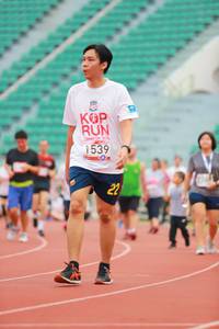 BIB: 1539
                            <button type="button" onclick="openModal(5893574)" class="btn btn-primary btn-sm float-right btn-popup" data-toggle="modal" data-target=".modal-high-quality">
                        <i class="fas fa-shopping-cart"></i> Add to Cart
                    </button>
                                            <button type="button" onclick="isThisMe(5893574, true)" class="btn btn-success btn-sm float-right btn-popup btn-isme hidden" data-toggle="tooltip" data-placement="bottom" title="นี่คือรูปของคุณใช่ไหม คลิกที่นี่เพื่อเอาเข้าอัลบั้ม">
                        <i class="fas fa-plus"></i> Add to album
                    </button>
                    <button type="button" onclick="isThisMe(5893574, false)" class="btn btn-warning btn-sm float-right btn-popup btn-isnotme hidden">
                        <i class="fas fa-ban"></i> Remove from album
                    </button>