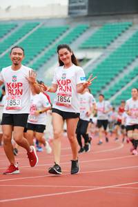 BIB: 1854, 1853
                            <button type="button" onclick="openModal(5890684)" class="btn btn-primary btn-sm float-right btn-popup" data-toggle="modal" data-target=".modal-high-quality">
                        <i class="fas fa-shopping-cart"></i> Add to Cart
                    </button>
                                            <button type="button" onclick="isThisMe(5890684, true)" class="btn btn-success btn-sm float-right btn-popup btn-isme hidden" data-toggle="tooltip" data-placement="bottom" title="นี่คือรูปของคุณใช่ไหม คลิกที่นี่เพื่อเอาเข้าอัลบั้ม">
                        <i class="fas fa-plus"></i> Add to album
                    </button>
                    <button type="button" onclick="isThisMe(5890684, false)" class="btn btn-warning btn-sm float-right btn-popup btn-isnotme hidden">
                        <i class="fas fa-ban"></i> Remove from album
                    </button>