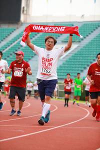 BIB: 1762, 5513
                            <button type="button" onclick="openModal(5899107)" class="btn btn-primary btn-sm float-right btn-popup" data-toggle="modal" data-target=".modal-high-quality">
                        <i class="fas fa-shopping-cart"></i> Add to Cart
                    </button>
                                            <button type="button" onclick="isThisMe(5899107, true)" class="btn btn-success btn-sm float-right btn-popup btn-isme hidden" data-toggle="tooltip" data-placement="bottom" title="นี่คือรูปของคุณใช่ไหม คลิกที่นี่เพื่อเอาเข้าอัลบั้ม">
                        <i class="fas fa-plus"></i> Add to album
                    </button>
                    <button type="button" onclick="isThisMe(5899107, false)" class="btn btn-warning btn-sm float-right btn-popup btn-isnotme hidden">
                        <i class="fas fa-ban"></i> Remove from album
                    </button>