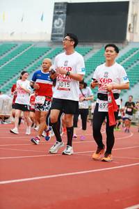 BIB: 3015, 14593, 697, 671
                            <button type="button" onclick="openModal(5886162)" class="btn btn-primary btn-sm float-right btn-popup" data-toggle="modal" data-target=".modal-high-quality">
                        <i class="fas fa-shopping-cart"></i> Add to Cart
                    </button>
                                            <button type="button" onclick="isThisMe(5886162, true)" class="btn btn-success btn-sm float-right btn-popup btn-isme hidden" data-toggle="tooltip" data-placement="bottom" title="นี่คือรูปของคุณใช่ไหม คลิกที่นี่เพื่อเอาเข้าอัลบั้ม">
                        <i class="fas fa-plus"></i> Add to album
                    </button>
                    <button type="button" onclick="isThisMe(5886162, false)" class="btn btn-warning btn-sm float-right btn-popup btn-isnotme hidden">
                        <i class="fas fa-ban"></i> Remove from album
                    </button>