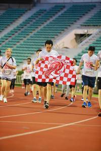 BIB: 8575, 275
                            <button type="button" onclick="openModal(5880118)" class="btn btn-primary btn-sm float-right btn-popup" data-toggle="modal" data-target=".modal-high-quality">
                        <i class="fas fa-shopping-cart"></i> Add to Cart
                    </button>
                                            <button type="button" onclick="isThisMe(5880118, true)" class="btn btn-success btn-sm float-right btn-popup btn-isme hidden" data-toggle="tooltip" data-placement="bottom" title="นี่คือรูปของคุณใช่ไหม คลิกที่นี่เพื่อเอาเข้าอัลบั้ม">
                        <i class="fas fa-plus"></i> Add to album
                    </button>
                    <button type="button" onclick="isThisMe(5880118, false)" class="btn btn-warning btn-sm float-right btn-popup btn-isnotme hidden">
                        <i class="fas fa-ban"></i> Remove from album
                    </button>