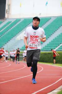 BIB: 4214
                            <button type="button" onclick="openModal(5884601)" class="btn btn-primary btn-sm float-right btn-popup" data-toggle="modal" data-target=".modal-high-quality">
                        <i class="fas fa-shopping-cart"></i> Add to Cart
                    </button>
                                            <button type="button" onclick="isThisMe(5884601, true)" class="btn btn-success btn-sm float-right btn-popup btn-isme hidden" data-toggle="tooltip" data-placement="bottom" title="นี่คือรูปของคุณใช่ไหม คลิกที่นี่เพื่อเอาเข้าอัลบั้ม">
                        <i class="fas fa-plus"></i> Add to album
                    </button>
                    <button type="button" onclick="isThisMe(5884601, false)" class="btn btn-warning btn-sm float-right btn-popup btn-isnotme hidden">
                        <i class="fas fa-ban"></i> Remove from album
                    </button>