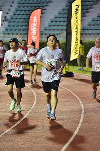 BIB: 6401, 1376
                            <button type="button" onclick="openModal(6104038)" class="btn btn-primary btn-sm float-right btn-popup" data-toggle="modal" data-target=".modal-high-quality">
                        <i class="fas fa-shopping-cart"></i> Add to Cart
                    </button>
                                            <button type="button" onclick="isThisMe(6104038, true)" class="btn btn-success btn-sm float-right btn-popup btn-isme hidden" data-toggle="tooltip" data-placement="bottom" title="นี่คือรูปของคุณใช่ไหม คลิกที่นี่เพื่อเอาเข้าอัลบั้ม">
                        <i class="fas fa-plus"></i> Add to album
                    </button>
                    <button type="button" onclick="isThisMe(6104038, false)" class="btn btn-warning btn-sm float-right btn-popup btn-isnotme hidden">
                        <i class="fas fa-ban"></i> Remove from album
                    </button>