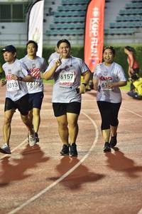 BIB: 6157, 8313, 517
                            <button type="button" onclick="openModal(6104019)" class="btn btn-primary btn-sm float-right btn-popup" data-toggle="modal" data-target=".modal-high-quality">
                        <i class="fas fa-shopping-cart"></i> Add to Cart
                    </button>
                                            <button type="button" onclick="isThisMe(6104019, true)" class="btn btn-success btn-sm float-right btn-popup btn-isme hidden" data-toggle="tooltip" data-placement="bottom" title="นี่คือรูปของคุณใช่ไหม คลิกที่นี่เพื่อเอาเข้าอัลบั้ม">
                        <i class="fas fa-plus"></i> Add to album
                    </button>
                    <button type="button" onclick="isThisMe(6104019, false)" class="btn btn-warning btn-sm float-right btn-popup btn-isnotme hidden">
                        <i class="fas fa-ban"></i> Remove from album
                    </button>