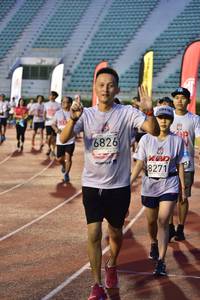 BIB: 6826, 8271
                            <button type="button" onclick="openModal(6104516)" class="btn btn-primary btn-sm float-right btn-popup" data-toggle="modal" data-target=".modal-high-quality">
                        <i class="fas fa-shopping-cart"></i> Add to Cart
                    </button>
                                            <button type="button" onclick="isThisMe(6104516, true)" class="btn btn-success btn-sm float-right btn-popup btn-isme hidden" data-toggle="tooltip" data-placement="bottom" title="นี่คือรูปของคุณใช่ไหม คลิกที่นี่เพื่อเอาเข้าอัลบั้ม">
                        <i class="fas fa-plus"></i> Add to album
                    </button>
                    <button type="button" onclick="isThisMe(6104516, false)" class="btn btn-warning btn-sm float-right btn-popup btn-isnotme hidden">
                        <i class="fas fa-ban"></i> Remove from album
                    </button>