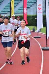 BIB: 6225
                            <button type="button" onclick="openModal(6104872)" class="btn btn-primary btn-sm float-right btn-popup" data-toggle="modal" data-target=".modal-high-quality">
                        <i class="fas fa-shopping-cart"></i> Add to Cart
                    </button>
                                            <button type="button" onclick="isThisMe(6104872, true)" class="btn btn-success btn-sm float-right btn-popup btn-isme hidden" data-toggle="tooltip" data-placement="bottom" title="นี่คือรูปของคุณใช่ไหม คลิกที่นี่เพื่อเอาเข้าอัลบั้ม">
                        <i class="fas fa-plus"></i> Add to album
                    </button>
                    <button type="button" onclick="isThisMe(6104872, false)" class="btn btn-warning btn-sm float-right btn-popup btn-isnotme hidden">
                        <i class="fas fa-ban"></i> Remove from album
                    </button>