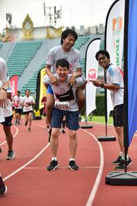 BIB: 6098
                            <button type="button" onclick="openModal(6105080)" class="btn btn-primary btn-sm float-right btn-popup" data-toggle="modal" data-target=".modal-high-quality">
                        <i class="fas fa-shopping-cart"></i> Add to Cart
                    </button>
                                            <button type="button" onclick="isThisMe(6105080, true)" class="btn btn-success btn-sm float-right btn-popup btn-isme hidden" data-toggle="tooltip" data-placement="bottom" title="นี่คือรูปของคุณใช่ไหม คลิกที่นี่เพื่อเอาเข้าอัลบั้ม">
                        <i class="fas fa-plus"></i> Add to album
                    </button>
                    <button type="button" onclick="isThisMe(6105080, false)" class="btn btn-warning btn-sm float-right btn-popup btn-isnotme hidden">
                        <i class="fas fa-ban"></i> Remove from album
                    </button>