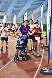 BIB: 8787, 471
                            <button type="button" onclick="openModal(6104416)" class="btn btn-primary btn-sm float-right btn-popup" data-toggle="modal" data-target=".modal-high-quality">
                        <i class="fas fa-shopping-cart"></i> Add to Cart
                    </button>
                                            <button type="button" onclick="isThisMe(6104416, true)" class="btn btn-success btn-sm float-right btn-popup btn-isme hidden" data-toggle="tooltip" data-placement="bottom" title="นี่คือรูปของคุณใช่ไหม คลิกที่นี่เพื่อเอาเข้าอัลบั้ม">
                        <i class="fas fa-plus"></i> Add to album
                    </button>
                    <button type="button" onclick="isThisMe(6104416, false)" class="btn btn-warning btn-sm float-right btn-popup btn-isnotme hidden">
                        <i class="fas fa-ban"></i> Remove from album
                    </button>