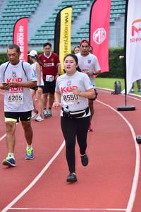 BIB: 8550, 6205
                            <button type="button" onclick="openModal(6105027)" class="btn btn-primary btn-sm float-right btn-popup" data-toggle="modal" data-target=".modal-high-quality">
                        <i class="fas fa-shopping-cart"></i> Add to Cart
                    </button>
                                            <button type="button" onclick="isThisMe(6105027, true)" class="btn btn-success btn-sm float-right btn-popup btn-isme hidden" data-toggle="tooltip" data-placement="bottom" title="นี่คือรูปของคุณใช่ไหม คลิกที่นี่เพื่อเอาเข้าอัลบั้ม">
                        <i class="fas fa-plus"></i> Add to album
                    </button>
                    <button type="button" onclick="isThisMe(6105027, false)" class="btn btn-warning btn-sm float-right btn-popup btn-isnotme hidden">
                        <i class="fas fa-ban"></i> Remove from album
                    </button>