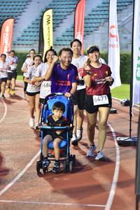 BIB: 684, 6471
                            <button type="button" onclick="openModal(6104412)" class="btn btn-primary btn-sm float-right btn-popup" data-toggle="modal" data-target=".modal-high-quality">
                        <i class="fas fa-shopping-cart"></i> Add to Cart
                    </button>
                                            <button type="button" onclick="isThisMe(6104412, true)" class="btn btn-success btn-sm float-right btn-popup btn-isme hidden" data-toggle="tooltip" data-placement="bottom" title="นี่คือรูปของคุณใช่ไหม คลิกที่นี่เพื่อเอาเข้าอัลบั้ม">
                        <i class="fas fa-plus"></i> Add to album
                    </button>
                    <button type="button" onclick="isThisMe(6104412, false)" class="btn btn-warning btn-sm float-right btn-popup btn-isnotme hidden">
                        <i class="fas fa-ban"></i> Remove from album
                    </button>