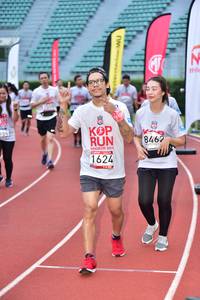 BIB: 8462, 201, 1624
                            <button type="button" onclick="openModal(6104910)" class="btn btn-primary btn-sm float-right btn-popup" data-toggle="modal" data-target=".modal-high-quality">
                        <i class="fas fa-shopping-cart"></i> Add to Cart
                    </button>
                                            <button type="button" onclick="isThisMe(6104910, true)" class="btn btn-success btn-sm float-right btn-popup btn-isme hidden" data-toggle="tooltip" data-placement="bottom" title="นี่คือรูปของคุณใช่ไหม คลิกที่นี่เพื่อเอาเข้าอัลบั้ม">
                        <i class="fas fa-plus"></i> Add to album
                    </button>
                    <button type="button" onclick="isThisMe(6104910, false)" class="btn btn-warning btn-sm float-right btn-popup btn-isnotme hidden">
                        <i class="fas fa-ban"></i> Remove from album
                    </button>