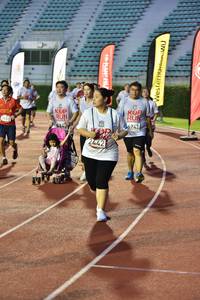 BIB: 6742, 2442
                            <button type="button" onclick="openModal(6104485)" class="btn btn-primary btn-sm float-right btn-popup" data-toggle="modal" data-target=".modal-high-quality">
                        <i class="fas fa-shopping-cart"></i> Add to Cart
                    </button>
                                            <button type="button" onclick="isThisMe(6104485, true)" class="btn btn-success btn-sm float-right btn-popup btn-isme hidden" data-toggle="tooltip" data-placement="bottom" title="นี่คือรูปของคุณใช่ไหม คลิกที่นี่เพื่อเอาเข้าอัลบั้ม">
                        <i class="fas fa-plus"></i> Add to album
                    </button>
                    <button type="button" onclick="isThisMe(6104485, false)" class="btn btn-warning btn-sm float-right btn-popup btn-isnotme hidden">
                        <i class="fas fa-ban"></i> Remove from album
                    </button>