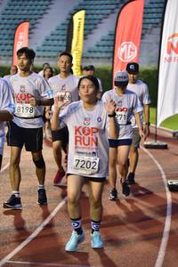 BIB: 8198, 271, 7202
                            <button type="button" onclick="openModal(6104510)" class="btn btn-primary btn-sm float-right btn-popup" data-toggle="modal" data-target=".modal-high-quality">
                        <i class="fas fa-shopping-cart"></i> Add to Cart
                    </button>
                                            <button type="button" onclick="isThisMe(6104510, true)" class="btn btn-success btn-sm float-right btn-popup btn-isme hidden" data-toggle="tooltip" data-placement="bottom" title="นี่คือรูปของคุณใช่ไหม คลิกที่นี่เพื่อเอาเข้าอัลบั้ม">
                        <i class="fas fa-plus"></i> Add to album
                    </button>
                    <button type="button" onclick="isThisMe(6104510, false)" class="btn btn-warning btn-sm float-right btn-popup btn-isnotme hidden">
                        <i class="fas fa-ban"></i> Remove from album
                    </button>