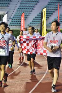 BIB: 456
                            <button type="button" onclick="openModal(6104315)" class="btn btn-primary btn-sm float-right btn-popup" data-toggle="modal" data-target=".modal-high-quality">
                        <i class="fas fa-shopping-cart"></i> Add to Cart
                    </button>
                                            <button type="button" onclick="isThisMe(6104315, true)" class="btn btn-success btn-sm float-right btn-popup btn-isme hidden" data-toggle="tooltip" data-placement="bottom" title="นี่คือรูปของคุณใช่ไหม คลิกที่นี่เพื่อเอาเข้าอัลบั้ม">
                        <i class="fas fa-plus"></i> Add to album
                    </button>
                    <button type="button" onclick="isThisMe(6104315, false)" class="btn btn-warning btn-sm float-right btn-popup btn-isnotme hidden">
                        <i class="fas fa-ban"></i> Remove from album
                    </button>