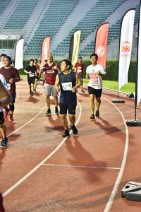 BIB: 4206
                            <button type="button" onclick="openModal(6104159)" class="btn btn-primary btn-sm float-right btn-popup" data-toggle="modal" data-target=".modal-high-quality">
                        <i class="fas fa-shopping-cart"></i> Add to Cart
                    </button>
                                            <button type="button" onclick="isThisMe(6104159, true)" class="btn btn-success btn-sm float-right btn-popup btn-isme hidden" data-toggle="tooltip" data-placement="bottom" title="นี่คือรูปของคุณใช่ไหม คลิกที่นี่เพื่อเอาเข้าอัลบั้ม">
                        <i class="fas fa-plus"></i> Add to album
                    </button>
                    <button type="button" onclick="isThisMe(6104159, false)" class="btn btn-warning btn-sm float-right btn-popup btn-isnotme hidden">
                        <i class="fas fa-ban"></i> Remove from album
                    </button>