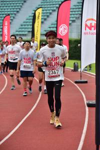 BIB: 4140, 8223, 201, 2367
                            <button type="button" onclick="openModal(6104936)" class="btn btn-primary btn-sm float-right btn-popup" data-toggle="modal" data-target=".modal-high-quality">
                        <i class="fas fa-shopping-cart"></i> Add to Cart
                    </button>
                                            <button type="button" onclick="isThisMe(6104936, true)" class="btn btn-success btn-sm float-right btn-popup btn-isme hidden" data-toggle="tooltip" data-placement="bottom" title="นี่คือรูปของคุณใช่ไหม คลิกที่นี่เพื่อเอาเข้าอัลบั้ม">
                        <i class="fas fa-plus"></i> Add to album
                    </button>
                    <button type="button" onclick="isThisMe(6104936, false)" class="btn btn-warning btn-sm float-right btn-popup btn-isnotme hidden">
                        <i class="fas fa-ban"></i> Remove from album
                    </button>