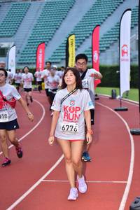 BIB: 918, 6776
                            <button type="button" onclick="openModal(6104812)" class="btn btn-primary btn-sm float-right btn-popup" data-toggle="modal" data-target=".modal-high-quality">
                        <i class="fas fa-shopping-cart"></i> Add to Cart
                    </button>
                                            <button type="button" onclick="isThisMe(6104812, true)" class="btn btn-success btn-sm float-right btn-popup btn-isme hidden" data-toggle="tooltip" data-placement="bottom" title="นี่คือรูปของคุณใช่ไหม คลิกที่นี่เพื่อเอาเข้าอัลบั้ม">
                        <i class="fas fa-plus"></i> Add to album
                    </button>
                    <button type="button" onclick="isThisMe(6104812, false)" class="btn btn-warning btn-sm float-right btn-popup btn-isnotme hidden">
                        <i class="fas fa-ban"></i> Remove from album
                    </button>