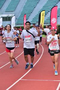 BIB: 6236, 6235, 8862, 1358
                            <button type="button" onclick="openModal(6104949)" class="btn btn-primary btn-sm float-right btn-popup" data-toggle="modal" data-target=".modal-high-quality">
                        <i class="fas fa-shopping-cart"></i> Add to Cart
                    </button>
                                            <button type="button" onclick="isThisMe(6104949, true)" class="btn btn-success btn-sm float-right btn-popup btn-isme hidden" data-toggle="tooltip" data-placement="bottom" title="นี่คือรูปของคุณใช่ไหม คลิกที่นี่เพื่อเอาเข้าอัลบั้ม">
                        <i class="fas fa-plus"></i> Add to album
                    </button>
                    <button type="button" onclick="isThisMe(6104949, false)" class="btn btn-warning btn-sm float-right btn-popup btn-isnotme hidden">
                        <i class="fas fa-ban"></i> Remove from album
                    </button>