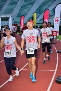 BIB: 380, 7946, 7962
                            <button type="button" onclick="openModal(6104745)" class="btn btn-primary btn-sm float-right btn-popup" data-toggle="modal" data-target=".modal-high-quality">
                        <i class="fas fa-shopping-cart"></i> Add to Cart
                    </button>
                                            <button type="button" onclick="isThisMe(6104745, true)" class="btn btn-success btn-sm float-right btn-popup btn-isme hidden" data-toggle="tooltip" data-placement="bottom" title="นี่คือรูปของคุณใช่ไหม คลิกที่นี่เพื่อเอาเข้าอัลบั้ม">
                        <i class="fas fa-plus"></i> Add to album
                    </button>
                    <button type="button" onclick="isThisMe(6104745, false)" class="btn btn-warning btn-sm float-right btn-popup btn-isnotme hidden">
                        <i class="fas fa-ban"></i> Remove from album
                    </button>