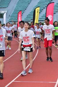 BIB: 435, 4604, 201, 2730
                            <button type="button" onclick="openModal(6104925)" class="btn btn-primary btn-sm float-right btn-popup" data-toggle="modal" data-target=".modal-high-quality">
                        <i class="fas fa-shopping-cart"></i> Add to Cart
                    </button>
                                            <button type="button" onclick="isThisMe(6104925, true)" class="btn btn-success btn-sm float-right btn-popup btn-isme hidden" data-toggle="tooltip" data-placement="bottom" title="นี่คือรูปของคุณใช่ไหม คลิกที่นี่เพื่อเอาเข้าอัลบั้ม">
                        <i class="fas fa-plus"></i> Add to album
                    </button>
                    <button type="button" onclick="isThisMe(6104925, false)" class="btn btn-warning btn-sm float-right btn-popup btn-isnotme hidden">
                        <i class="fas fa-ban"></i> Remove from album
                    </button>