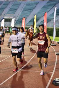 BIB: 4083, 4082
                            <button type="button" onclick="openModal(6104341)" class="btn btn-primary btn-sm float-right btn-popup" data-toggle="modal" data-target=".modal-high-quality">
                        <i class="fas fa-shopping-cart"></i> Add to Cart
                    </button>
                                            <button type="button" onclick="isThisMe(6104341, true)" class="btn btn-success btn-sm float-right btn-popup btn-isme hidden" data-toggle="tooltip" data-placement="bottom" title="นี่คือรูปของคุณใช่ไหม คลิกที่นี่เพื่อเอาเข้าอัลบั้ม">
                        <i class="fas fa-plus"></i> Add to album
                    </button>
                    <button type="button" onclick="isThisMe(6104341, false)" class="btn btn-warning btn-sm float-right btn-popup btn-isnotme hidden">
                        <i class="fas fa-ban"></i> Remove from album
                    </button>