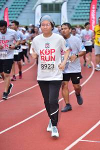 BIB: 8923, 138
                            <button type="button" onclick="openModal(6104899)" class="btn btn-primary btn-sm float-right btn-popup" data-toggle="modal" data-target=".modal-high-quality">
                        <i class="fas fa-shopping-cart"></i> Add to Cart
                    </button>
                                            <button type="button" onclick="isThisMe(6104899, true)" class="btn btn-success btn-sm float-right btn-popup btn-isme hidden" data-toggle="tooltip" data-placement="bottom" title="นี่คือรูปของคุณใช่ไหม คลิกที่นี่เพื่อเอาเข้าอัลบั้ม">
                        <i class="fas fa-plus"></i> Add to album
                    </button>
                    <button type="button" onclick="isThisMe(6104899, false)" class="btn btn-warning btn-sm float-right btn-popup btn-isnotme hidden">
                        <i class="fas fa-ban"></i> Remove from album
                    </button>