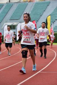 BIB: 201, 1179, 3167
                            <button type="button" onclick="openModal(6105779)" class="btn btn-primary btn-sm float-right btn-popup" data-toggle="modal" data-target=".modal-high-quality">
                        <i class="fas fa-shopping-cart"></i> Add to Cart
                    </button>
                                            <button type="button" onclick="isThisMe(6105779, true)" class="btn btn-success btn-sm float-right btn-popup btn-isme hidden" data-toggle="tooltip" data-placement="bottom" title="นี่คือรูปของคุณใช่ไหม คลิกที่นี่เพื่อเอาเข้าอัลบั้ม">
                        <i class="fas fa-plus"></i> Add to album
                    </button>
                    <button type="button" onclick="isThisMe(6105779, false)" class="btn btn-warning btn-sm float-right btn-popup btn-isnotme hidden">
                        <i class="fas fa-ban"></i> Remove from album
                    </button>