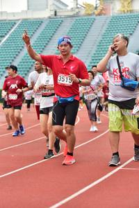 BIB: 3515, 2777, 3130
                            <button type="button" onclick="openModal(6105618)" class="btn btn-primary btn-sm float-right btn-popup" data-toggle="modal" data-target=".modal-high-quality">
                        <i class="fas fa-shopping-cart"></i> Add to Cart
                    </button>
                                            <button type="button" onclick="isThisMe(6105618, true)" class="btn btn-success btn-sm float-right btn-popup btn-isme hidden" data-toggle="tooltip" data-placement="bottom" title="นี่คือรูปของคุณใช่ไหม คลิกที่นี่เพื่อเอาเข้าอัลบั้ม">
                        <i class="fas fa-plus"></i> Add to album
                    </button>
                    <button type="button" onclick="isThisMe(6105618, false)" class="btn btn-warning btn-sm float-right btn-popup btn-isnotme hidden">
                        <i class="fas fa-ban"></i> Remove from album
                    </button>