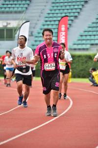 BIB: 3864, 5684, 182
                            <button type="button" onclick="openModal(6105820)" class="btn btn-primary btn-sm float-right btn-popup" data-toggle="modal" data-target=".modal-high-quality">
                        <i class="fas fa-shopping-cart"></i> Add to Cart
                    </button>
                                            <button type="button" onclick="isThisMe(6105820, true)" class="btn btn-success btn-sm float-right btn-popup btn-isme hidden" data-toggle="tooltip" data-placement="bottom" title="นี่คือรูปของคุณใช่ไหม คลิกที่นี่เพื่อเอาเข้าอัลบั้ม">
                        <i class="fas fa-plus"></i> Add to album
                    </button>
                    <button type="button" onclick="isThisMe(6105820, false)" class="btn btn-warning btn-sm float-right btn-popup btn-isnotme hidden">
                        <i class="fas fa-ban"></i> Remove from album
                    </button>