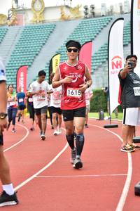 BIB: 1615, 895, 2901
                            <button type="button" onclick="openModal(6105677)" class="btn btn-primary btn-sm float-right btn-popup" data-toggle="modal" data-target=".modal-high-quality">
                        <i class="fas fa-shopping-cart"></i> Add to Cart
                    </button>
                                            <button type="button" onclick="isThisMe(6105677, true)" class="btn btn-success btn-sm float-right btn-popup btn-isme hidden" data-toggle="tooltip" data-placement="bottom" title="นี่คือรูปของคุณใช่ไหม คลิกที่นี่เพื่อเอาเข้าอัลบั้ม">
                        <i class="fas fa-plus"></i> Add to album
                    </button>
                    <button type="button" onclick="isThisMe(6105677, false)" class="btn btn-warning btn-sm float-right btn-popup btn-isnotme hidden">
                        <i class="fas fa-ban"></i> Remove from album
                    </button>