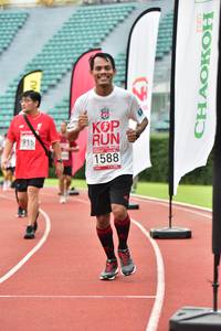 BIB: 915
                            <button type="button" onclick="openModal(6105312)" class="btn btn-primary btn-sm float-right btn-popup" data-toggle="modal" data-target=".modal-high-quality">
                        <i class="fas fa-shopping-cart"></i> Add to Cart
                    </button>
                                            <button type="button" onclick="isThisMe(6105312, true)" class="btn btn-success btn-sm float-right btn-popup btn-isme hidden" data-toggle="tooltip" data-placement="bottom" title="นี่คือรูปของคุณใช่ไหม คลิกที่นี่เพื่อเอาเข้าอัลบั้ม">
                        <i class="fas fa-plus"></i> Add to album
                    </button>
                    <button type="button" onclick="isThisMe(6105312, false)" class="btn btn-warning btn-sm float-right btn-popup btn-isnotme hidden">
                        <i class="fas fa-ban"></i> Remove from album
                    </button>