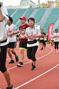 BIB: 4775, 2500
                            <button type="button" onclick="openModal(6105304)" class="btn btn-primary btn-sm float-right btn-popup" data-toggle="modal" data-target=".modal-high-quality">
                        <i class="fas fa-shopping-cart"></i> Add to Cart
                    </button>
                                            <button type="button" onclick="isThisMe(6105304, true)" class="btn btn-success btn-sm float-right btn-popup btn-isme hidden" data-toggle="tooltip" data-placement="bottom" title="นี่คือรูปของคุณใช่ไหม คลิกที่นี่เพื่อเอาเข้าอัลบั้ม">
                        <i class="fas fa-plus"></i> Add to album
                    </button>
                    <button type="button" onclick="isThisMe(6105304, false)" class="btn btn-warning btn-sm float-right btn-popup btn-isnotme hidden">
                        <i class="fas fa-ban"></i> Remove from album
                    </button>