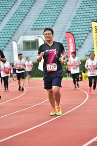 BIB: 1120, 1846
                            <button type="button" onclick="openModal(6106049)" class="btn btn-primary btn-sm float-right btn-popup" data-toggle="modal" data-target=".modal-high-quality">
                        <i class="fas fa-shopping-cart"></i> Add to Cart
                    </button>
                                            <button type="button" onclick="isThisMe(6106049, true)" class="btn btn-success btn-sm float-right btn-popup btn-isme hidden" data-toggle="tooltip" data-placement="bottom" title="นี่คือรูปของคุณใช่ไหม คลิกที่นี่เพื่อเอาเข้าอัลบั้ม">
                        <i class="fas fa-plus"></i> Add to album
                    </button>
                    <button type="button" onclick="isThisMe(6106049, false)" class="btn btn-warning btn-sm float-right btn-popup btn-isnotme hidden">
                        <i class="fas fa-ban"></i> Remove from album
                    </button>